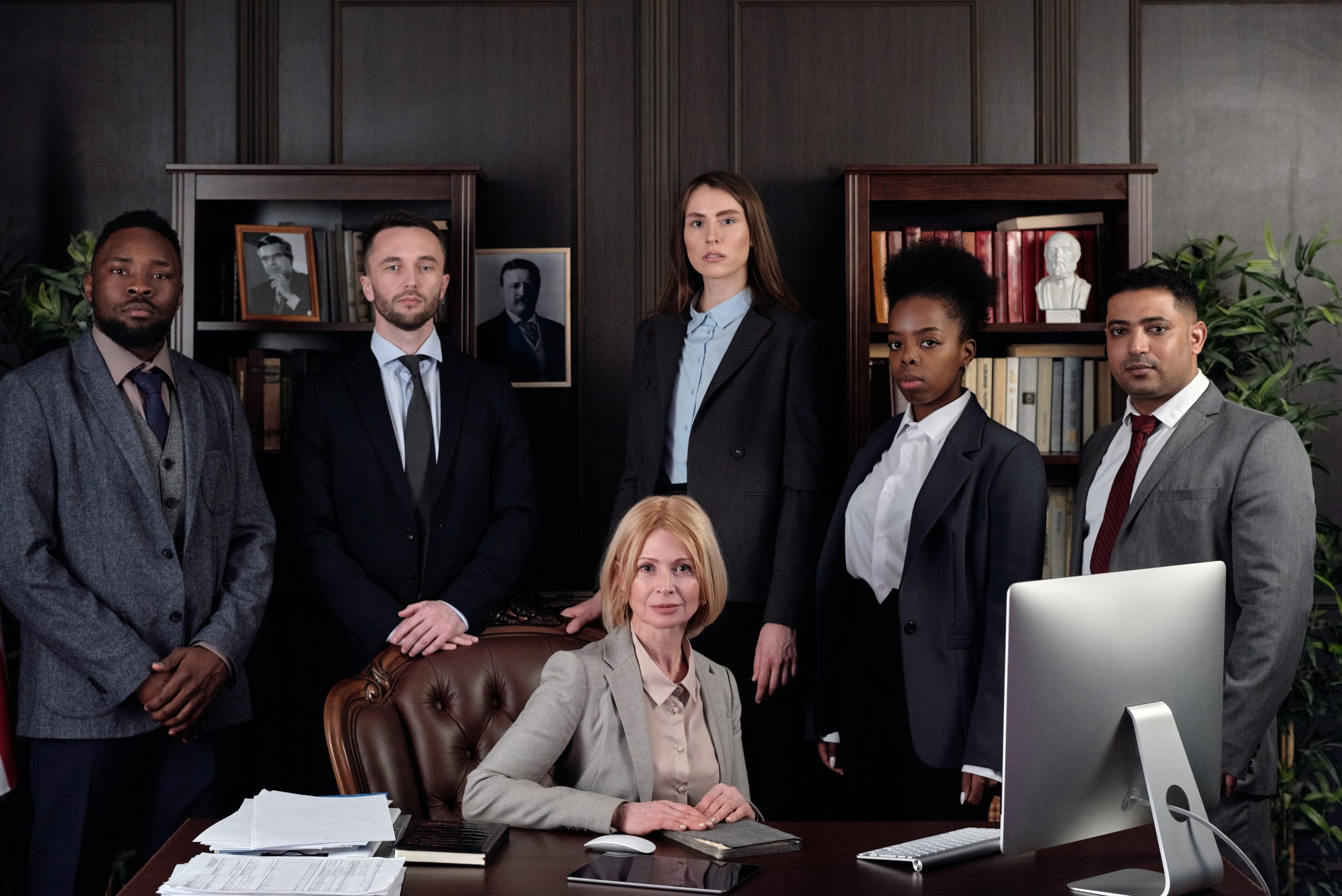 Création d’entreprise : pourquoi faire appel à un avocat ?