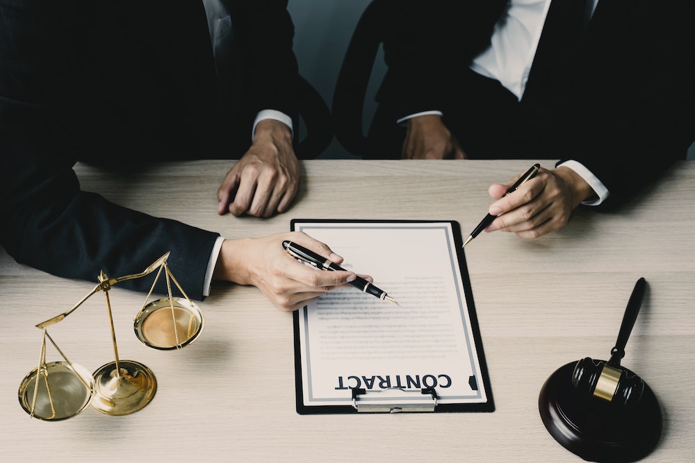 Les aspects juridiques de la reprise d'entreprise : un guide pour les entrepreneurs