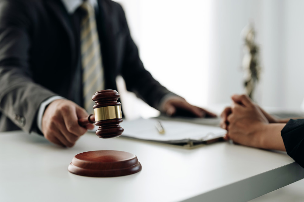 Le rôle crucial de l'huissier de justice dans les négociations